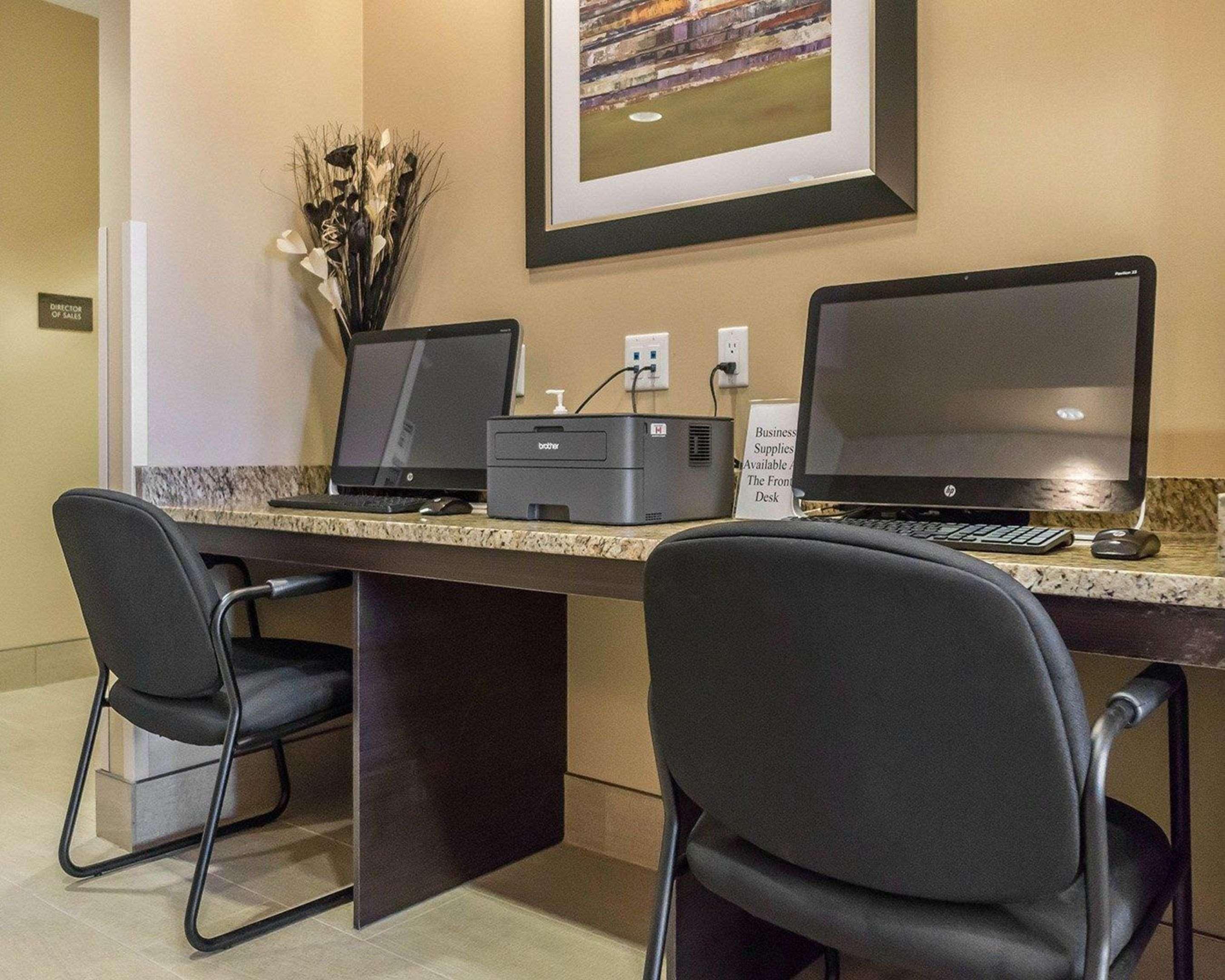Comfort Inn & Suites Edmonton International Airport Nisku Extérieur photo