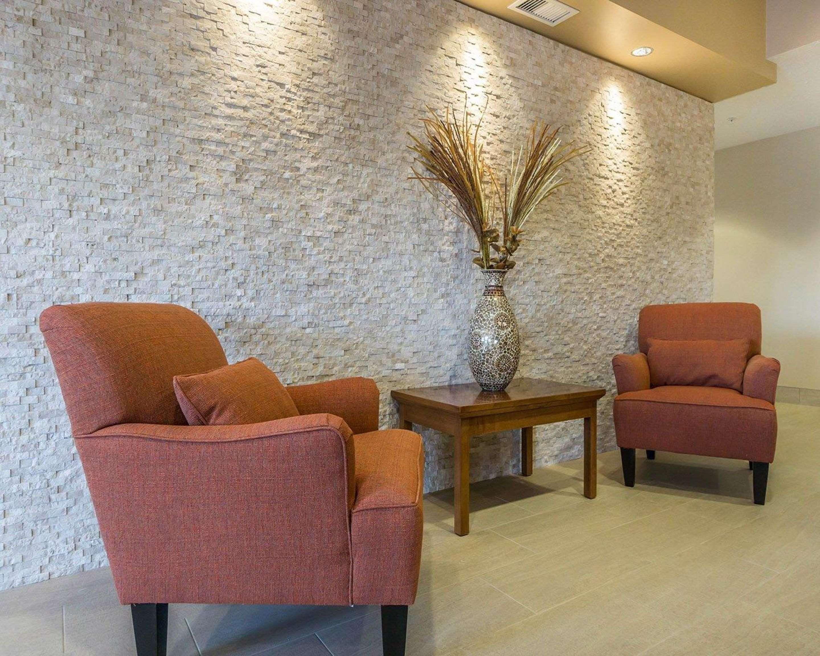 Comfort Inn & Suites Edmonton International Airport Nisku Extérieur photo