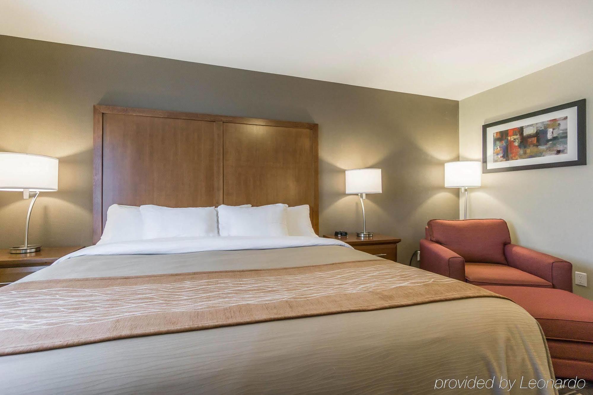 Comfort Inn & Suites Edmonton International Airport Nisku Extérieur photo